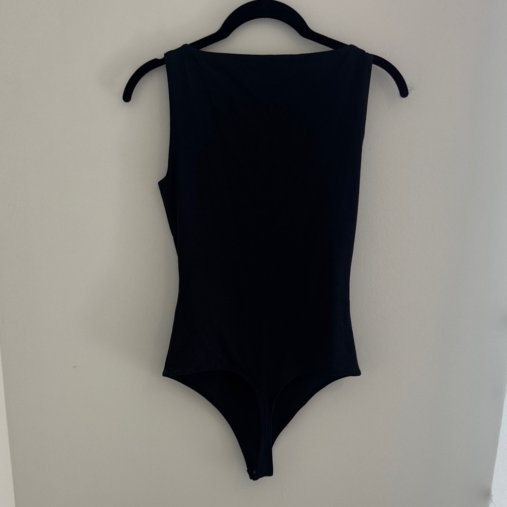 Abercrombie & Fitch Modal Blend Collection Black Sleeveless Boatneck Bodysuit - Picture 3 of 3